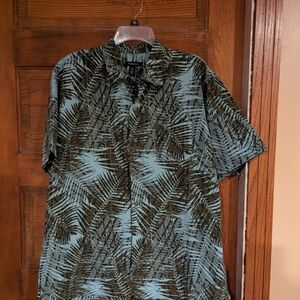 Van Heusen Green and Black Casual Button Down Shirt
